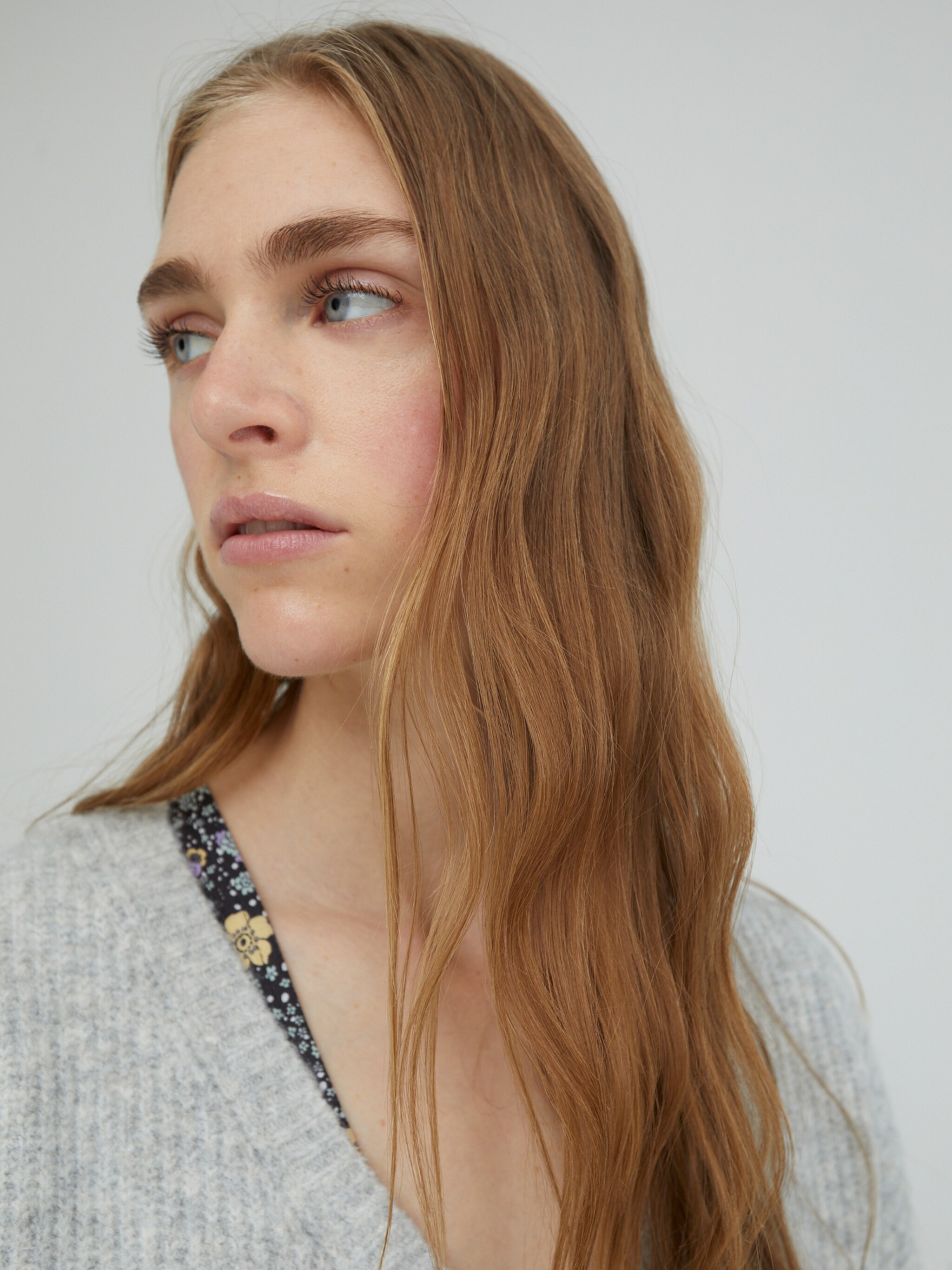 EDITED Produits Cardigan 'Ronja' gris chiné