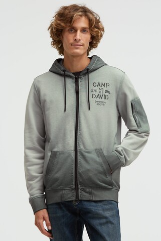 CAMP DAVID Zip-Up Hoodie in Green: front