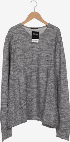 Sisley Sweater & Cardigan in XL in Grey: front