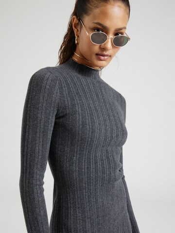 Abercrombie & Fitch Knit dress in Grey