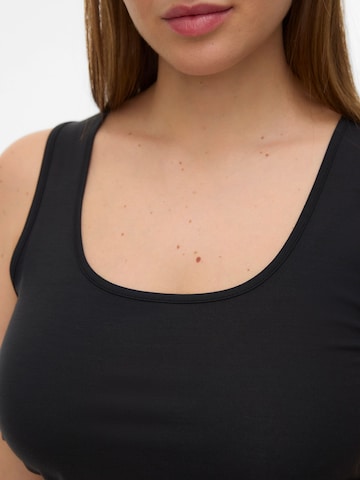 Vero Moda Curve Top in Zwart