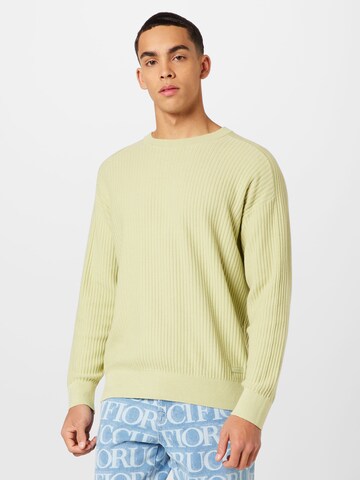 Pull-over Calvin Klein en jaune : devant