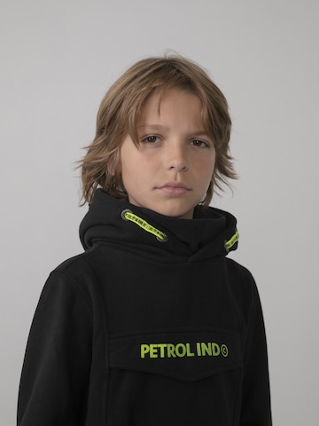 Petrol Industries Sweatshirt in Schwarz