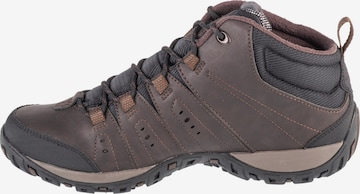 COLUMBIA Boots 'Columbia Woodburn II Chukka WP Omni-Heat' in Brown: front