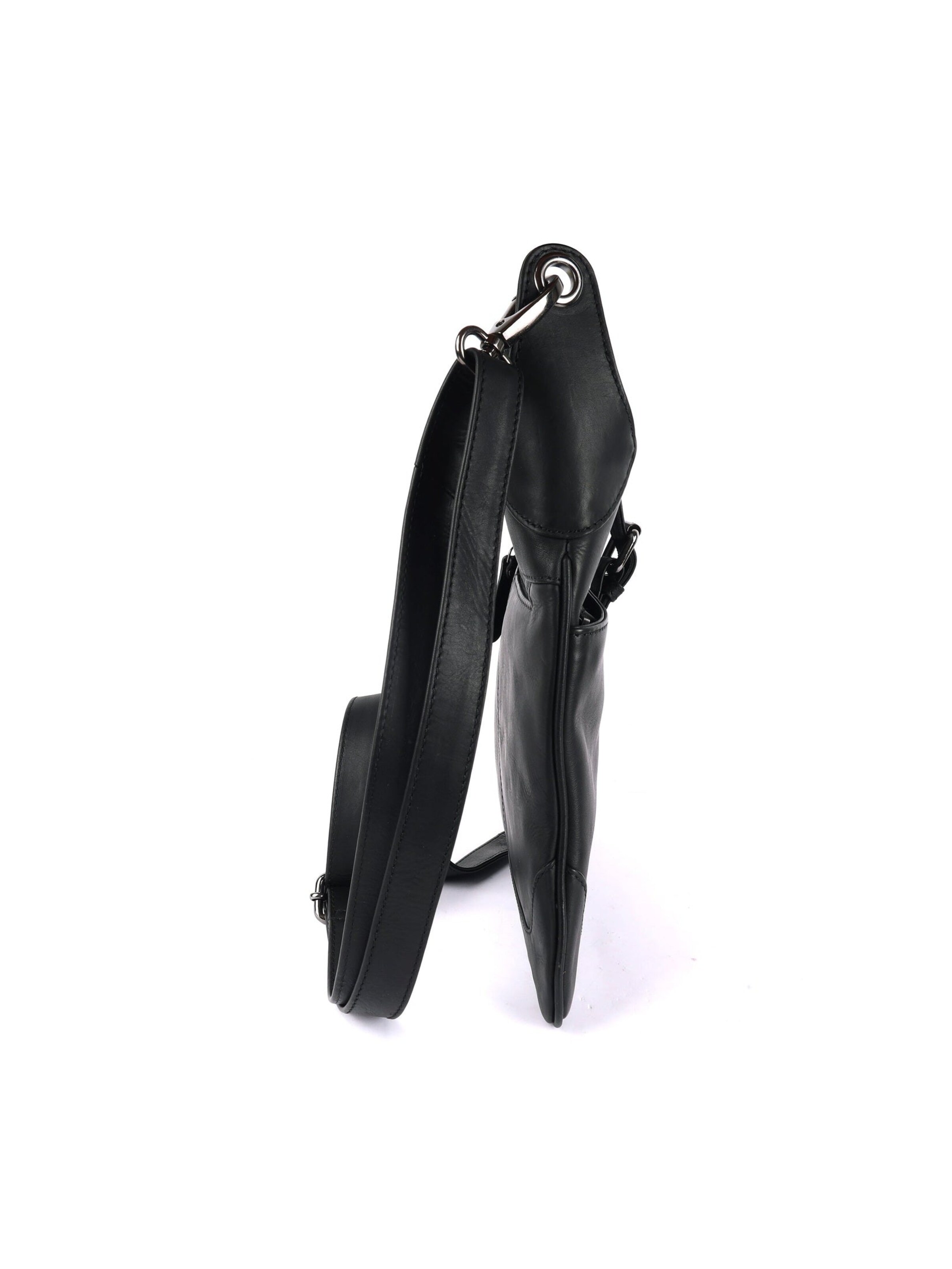 Benthill Shoulder Bag in Black