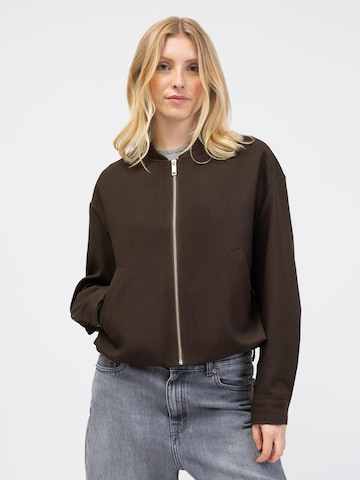 BROKE + SCHÖN Between-Season Jacket in Brown: front