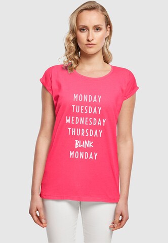 T-shirt 'Blink Extended' Mister Tee en rose : devant