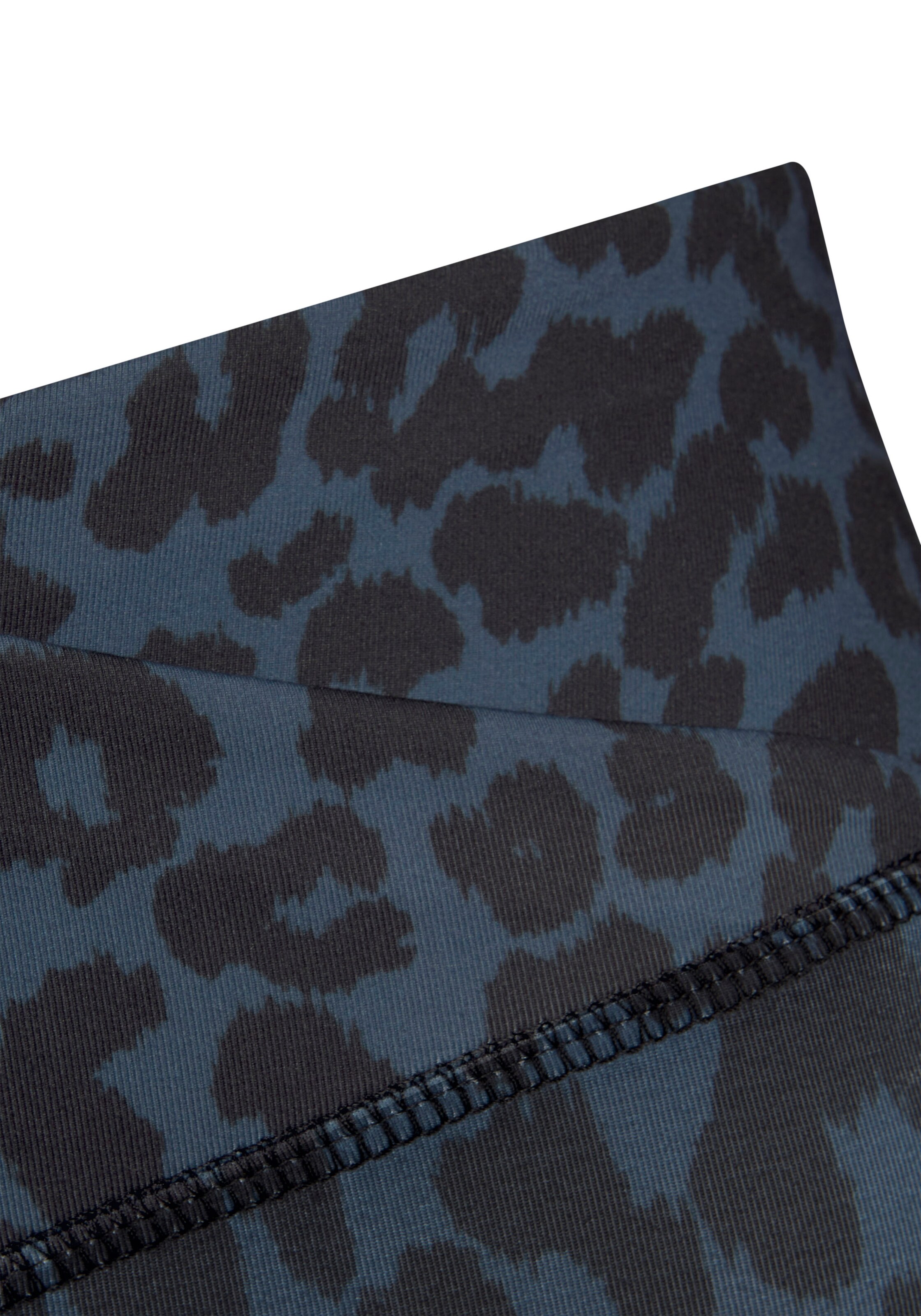 LASCANA ACTIVE Skinny Sports trousers in Blue