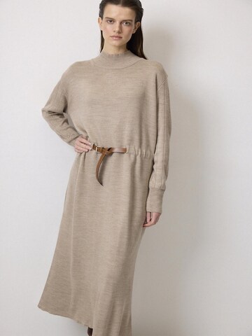 Touche Prive Kleid in Beige