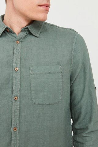 !Solid Comfort fit Button Up Shirt in Green