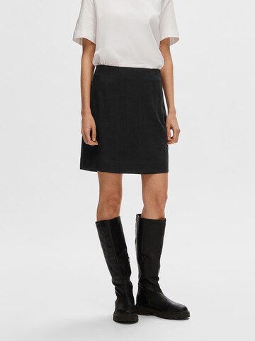 SELECTED FEMME Skirt 'Viva' in Black: front