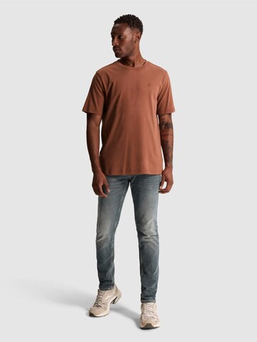 CAST IRON - Camiseta 'Regular fit T-shirt in interlock' en marrón