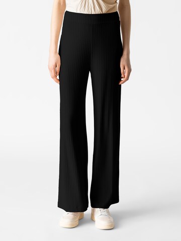 Les Lunes Wide Leg Hose 'Michelle' in Schwarz: Vorderseite