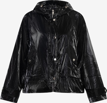 RISA Between-Season Jacket in Black: front