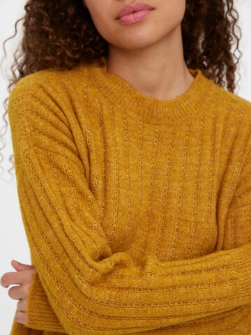 VERO MODA Sweater in Brown