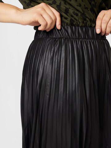 ONLY Carmakoma Skirt 'Anino' in Black