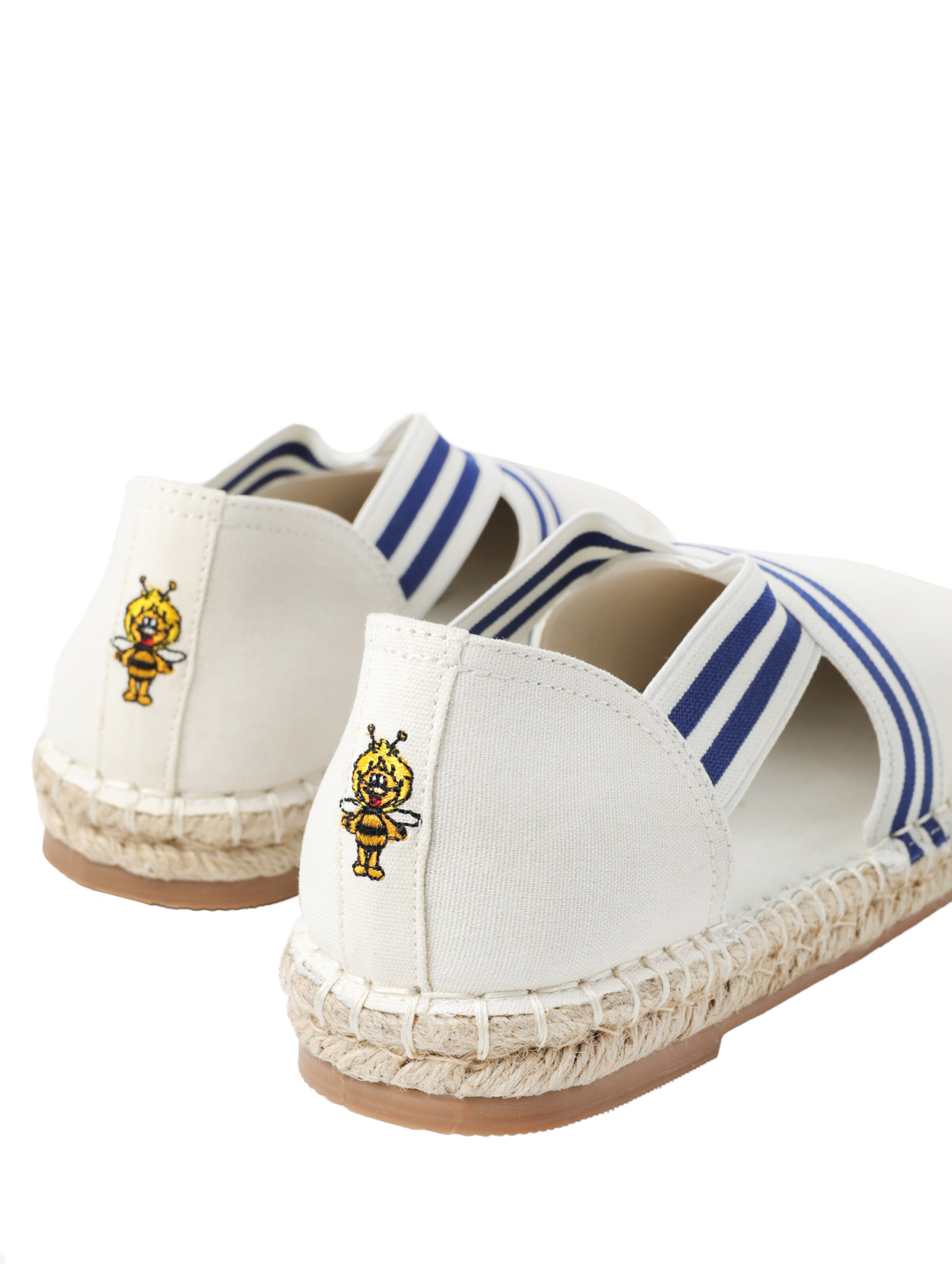 TATUUM Rahvuslikud jalats, värv valge