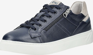 Baskets basses Nero Giardini en bleu : devant