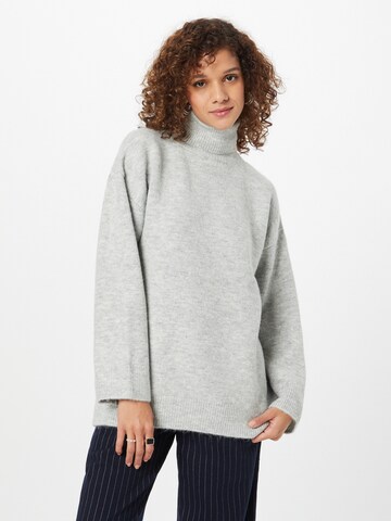 ABOUT YOU Sweater 'Tia' in Grey: front