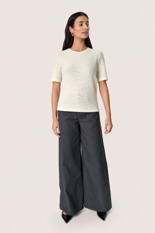 Chemisier 'Lupina Claudetta' SOAKED IN LUXURY en beige