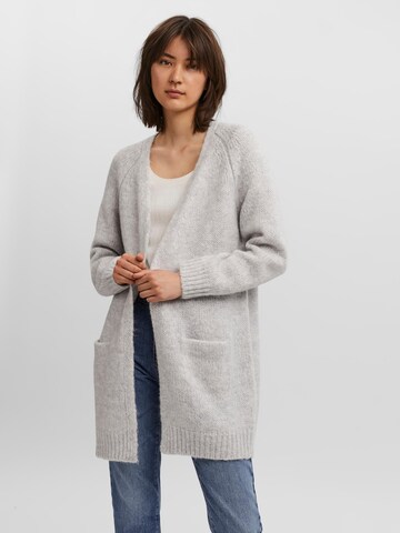 VERO MODA Strickjacke 'Noma' in Grau: predná strana