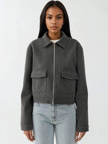 Hiccup Between-Season Jacket in Grey: front
