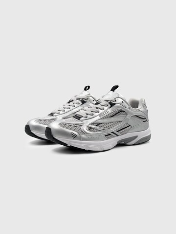 Dutch'D Sneaker low 'Arena' in Silber