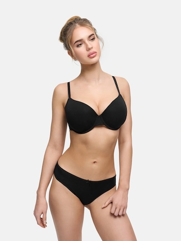 cfab by creamy fabrics T-shirt Bra 'Baumwoll T-Shirt-BH mit Bügel' in Black