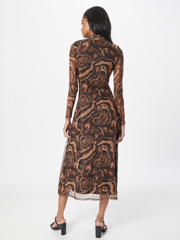 Warehouse Dress 'Marble' in Brown