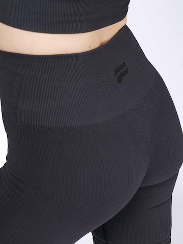 Skinny Leggings 'Essential Seamless Shorts' Fortex Fitness en gris