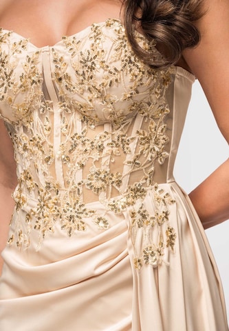 Ombre Evening dress in Beige