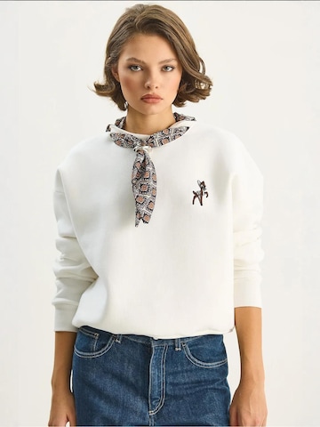 Felpa di Bianco Lucci in bianco: frontale