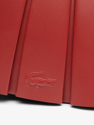 LACOSTE Handtas 'Lacoste Sac Bandoulière Lenglen NU5011DP Iberis' in Rood