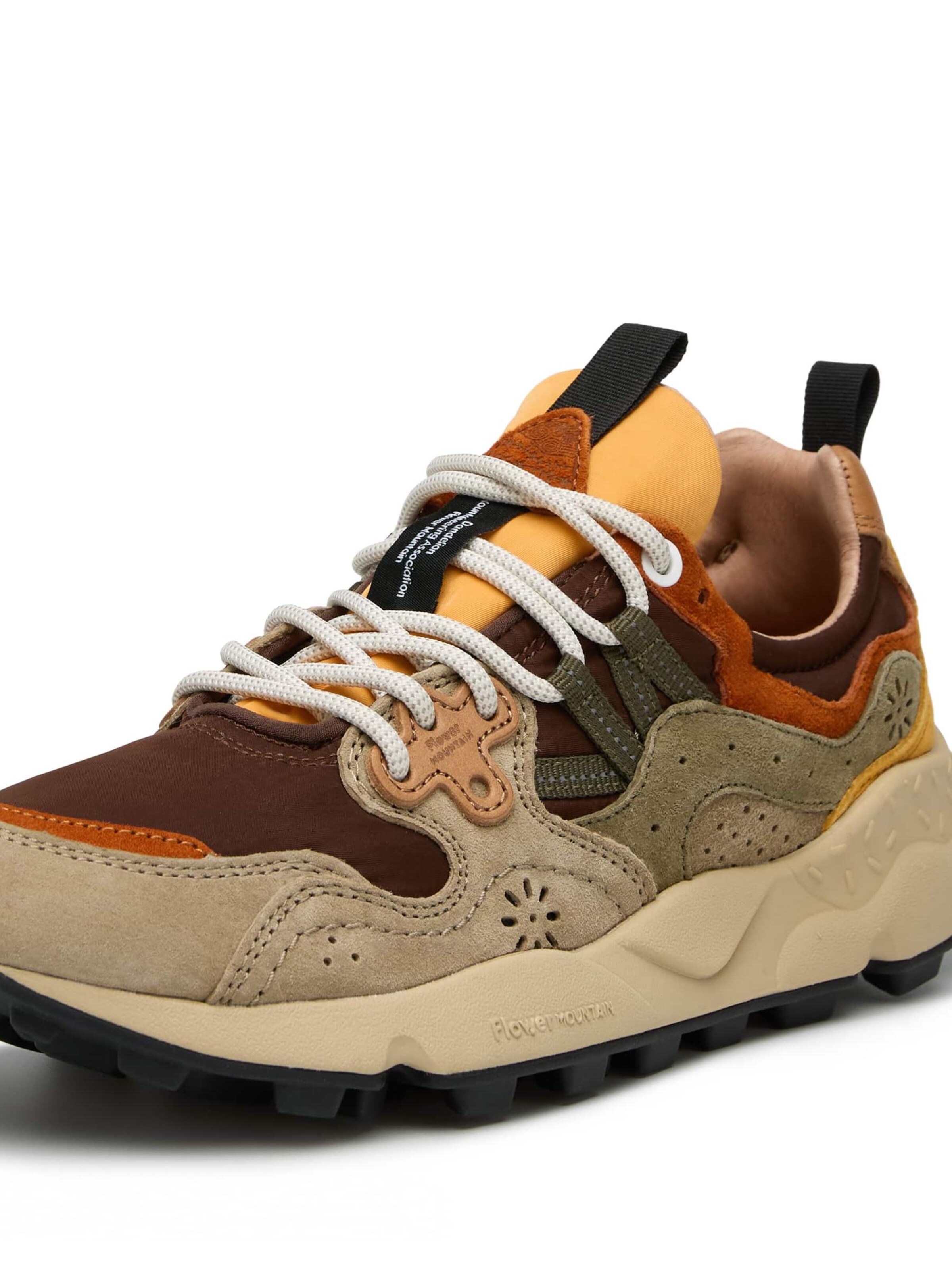 Baskets basses 'YAMANO 3 UNI' Flower Mountain en gris
