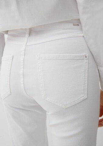 s.Oliver BLACK LABEL Regular Jeans in Weiß