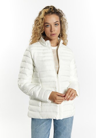 MYMO Between-Season Jacket in White: front