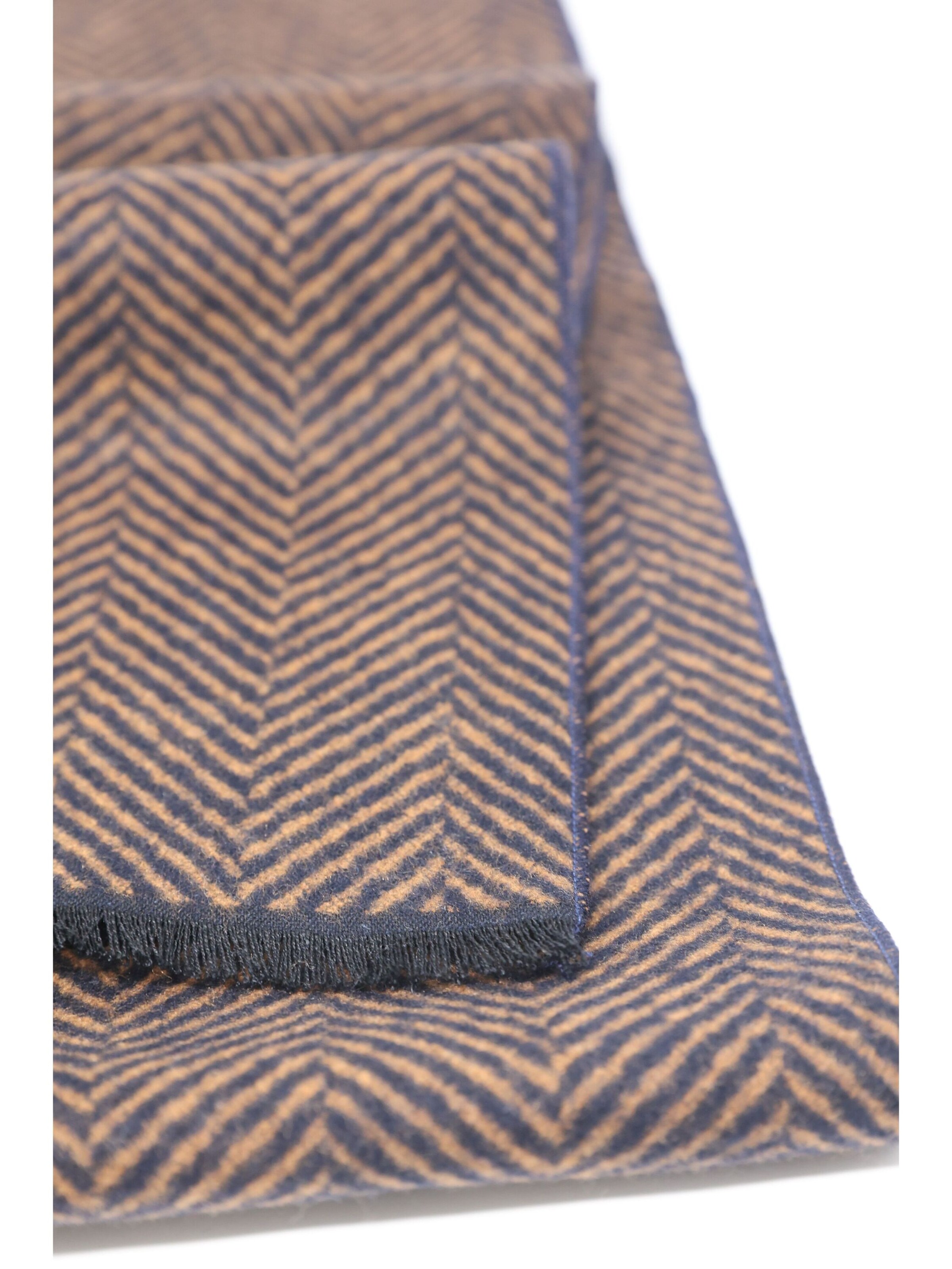 Real Guys Scarf in Brown