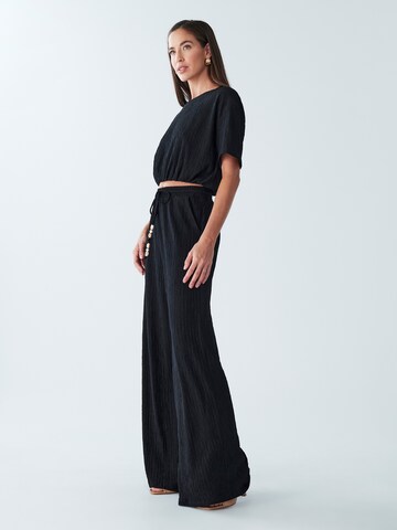 regular Pantaloni 'KAYLIE' di BWLDR in nero