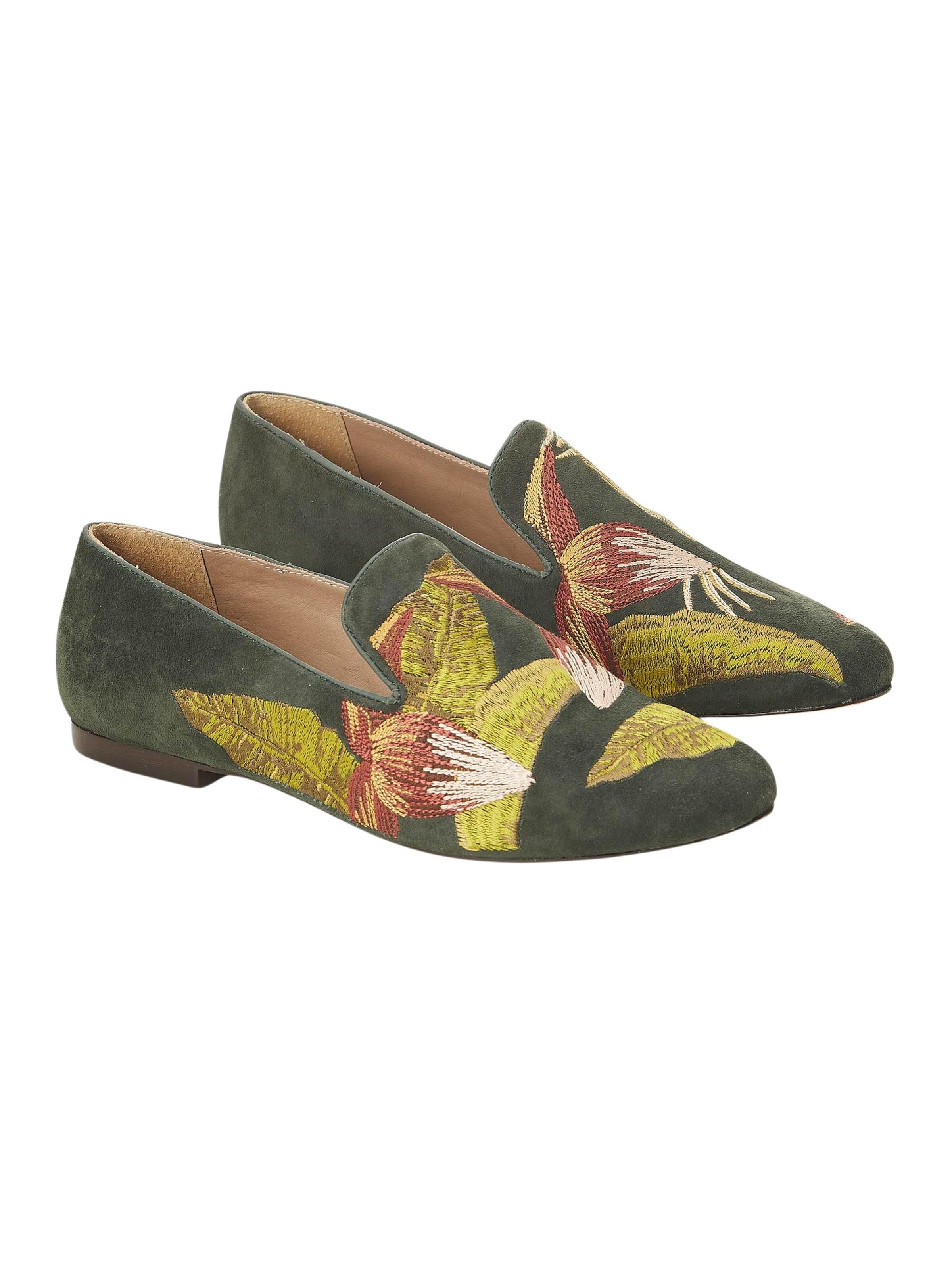 Mangara Atelier - Mocasines 'Canela Damen Loafer Wildleder Grün Handbestickт Flach' en verde