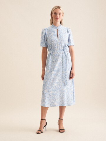 Robe 'Schwarze Rose' SEIDENSTICKER en bleu : devant