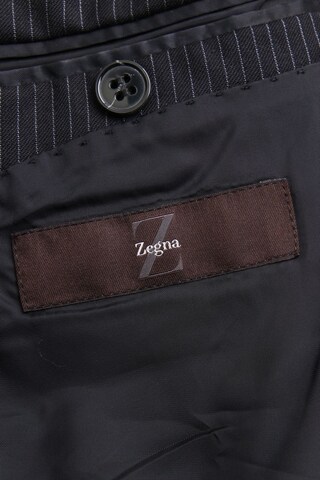 Zegna Suit Jacket in M-L in Black