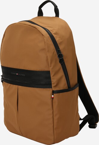 TOMMY HILFIGER Rucksack in Braun