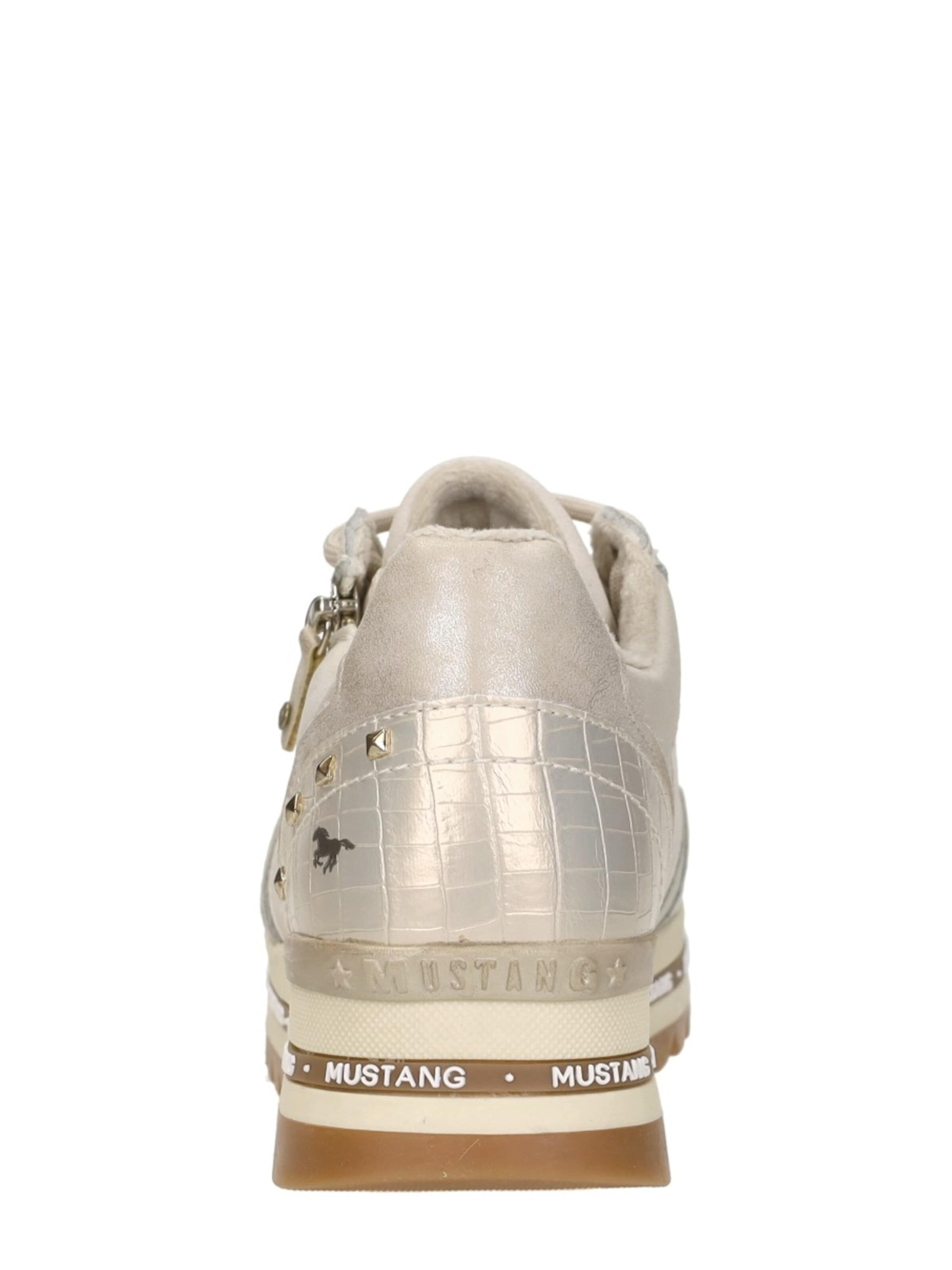 MUSTANG Sneakers laag 'Sneakers Laag' in Wit