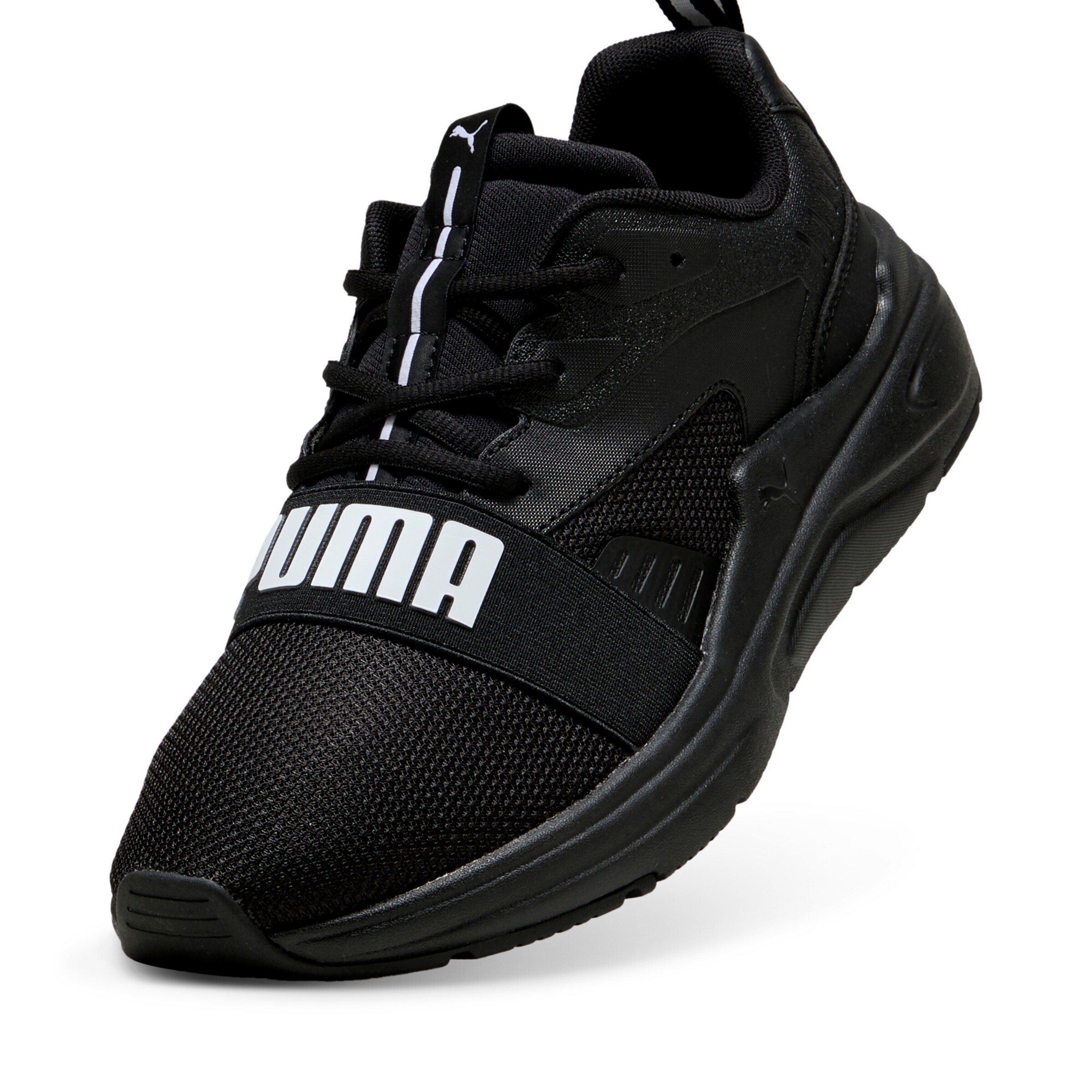 Sneaker bassa di PUMA in nero