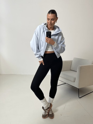 WÔNE STUDIOS Ζακέτα φούτερ σε μπλε