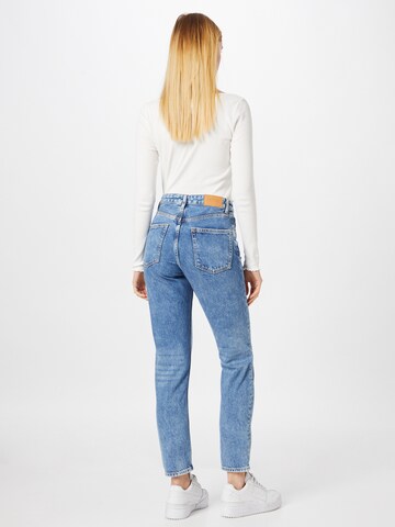 Monki Slimfit Jeans i blå