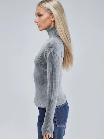 My fashion Pullover in Grau