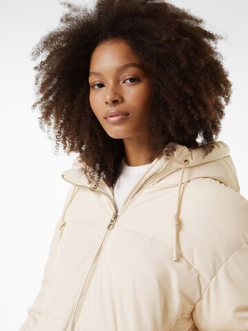 Veste d’hiver Bershka en beige