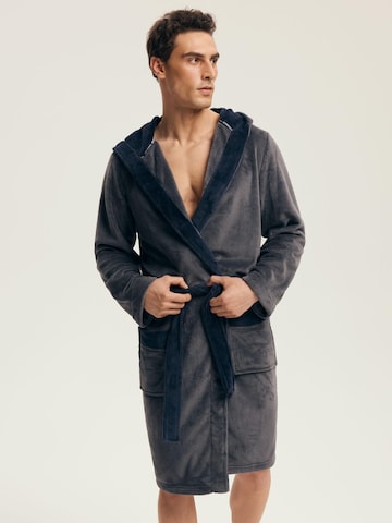 Henderson Short Bathrobe 'Natch' in Grey