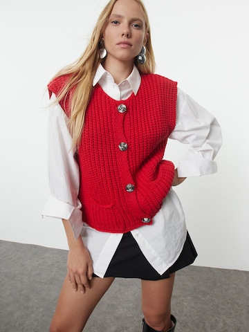 Trendyol - Chaleco de punto en rojo: frente